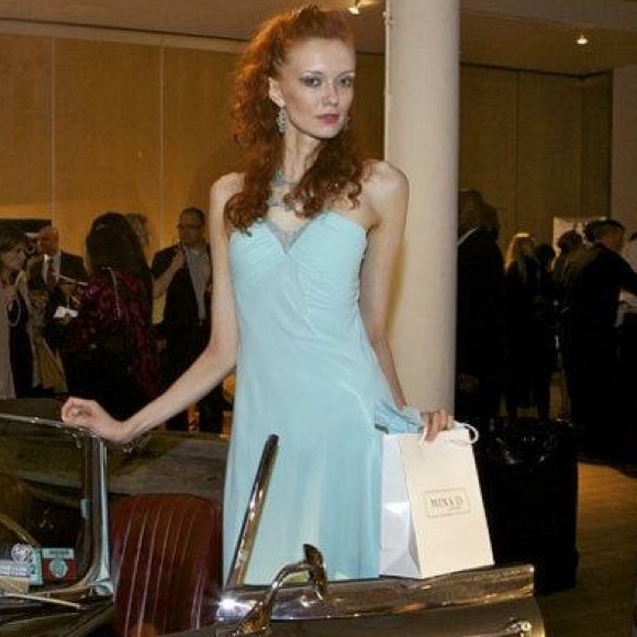 Mint Green Gown - Picture 3 of 6